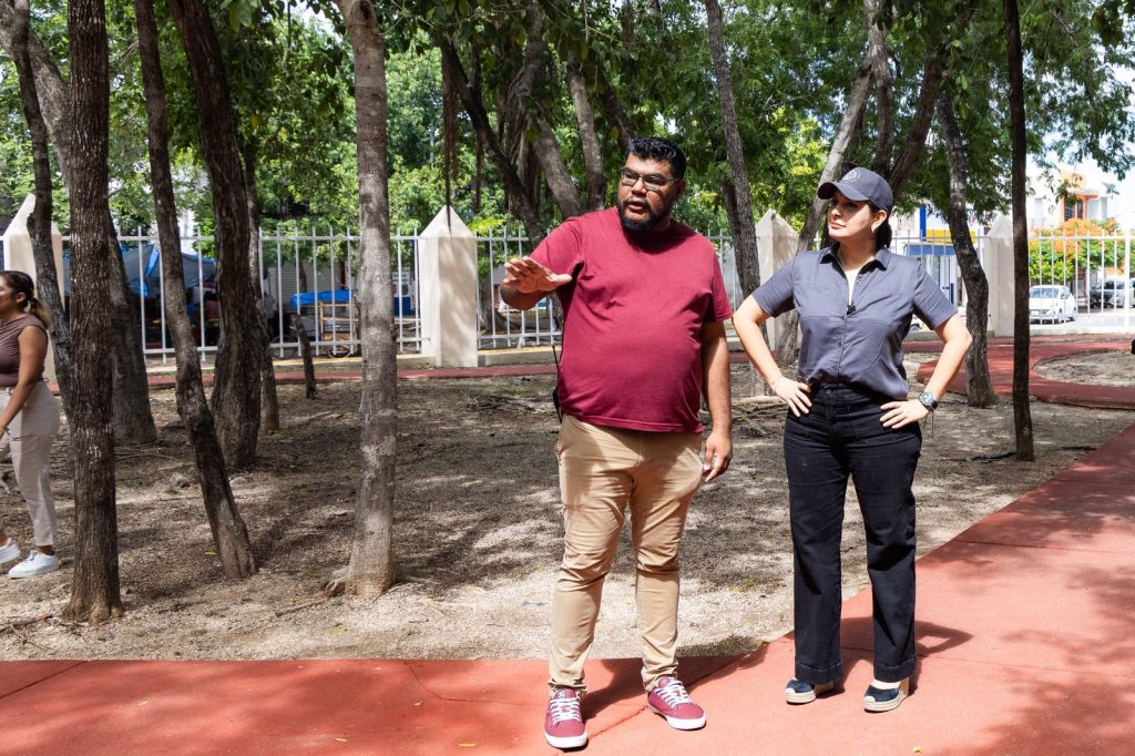 Transforma Estefanía Mercado el primer parque de Villas del Sol en un ...